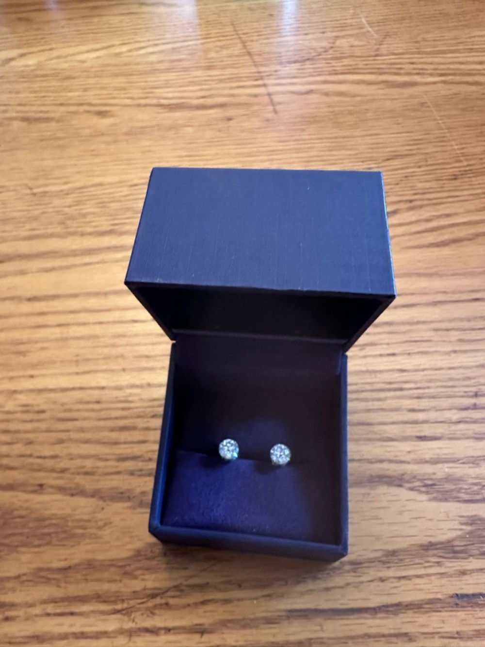 Diamond Earrings 10k gold stamped LCD 1.95-2.11 ct Pd 1741.98 Dec 2025 see photo
